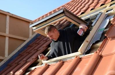 Pose de fenêtres de toit Velux à Hans